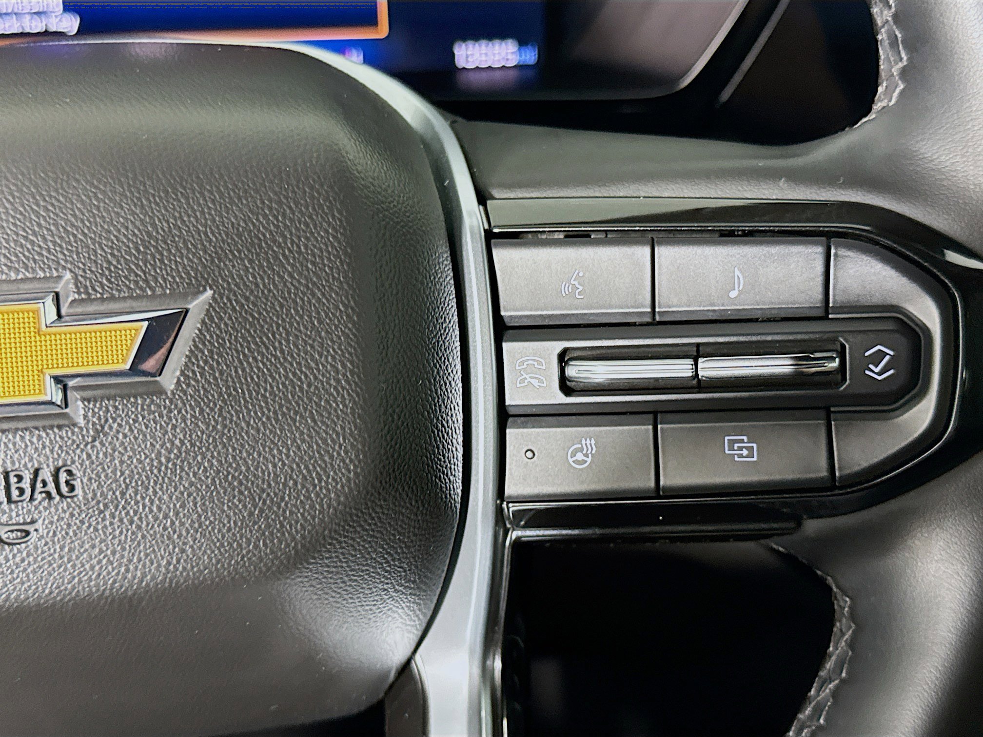 Used 2024 Chevrolet Colorado LT w/ LT Convenience Package III image 14