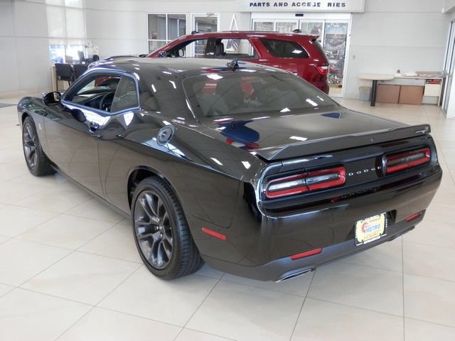 Used 2022 Dodge Challenger R/T Scat Pack RWD image 6