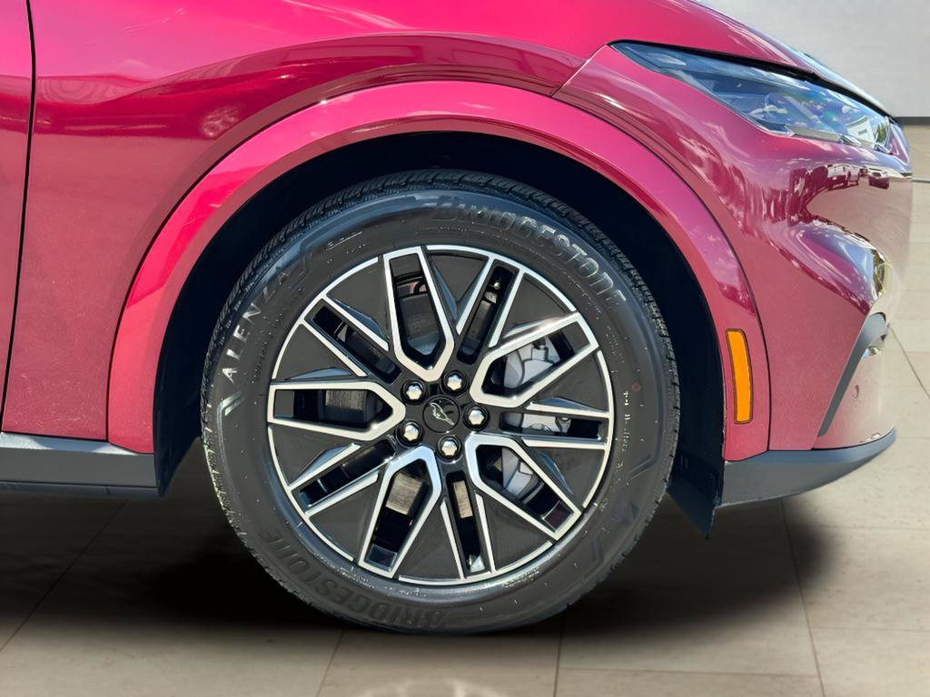 Used 2025 Ford Mustang Mach-E Premium AWD/4WD image 44
