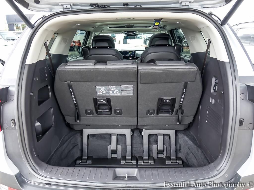 Used 2026 Kia Carnival SX Prestige FWD image 25