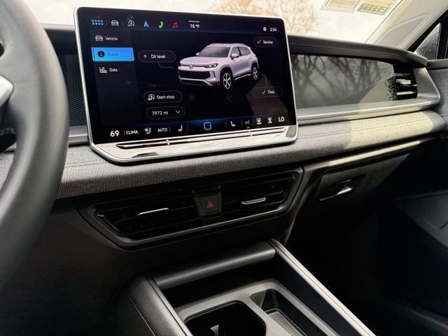 Used 2025 Volkswagen Tiguan S image 13