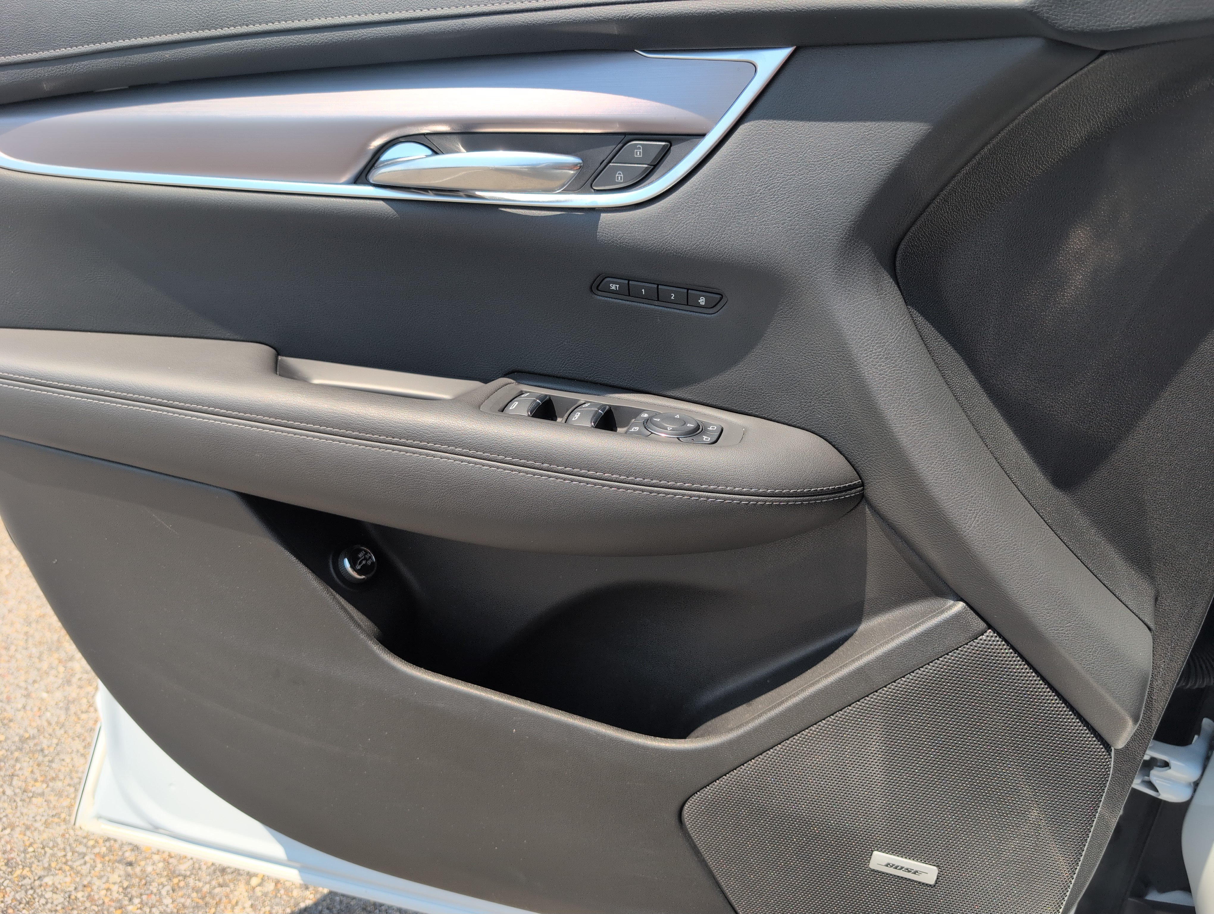 Certified 2024 Cadillac XT6 Luxury w/ LPO, Floor Liner Package AWD/4WD image 16