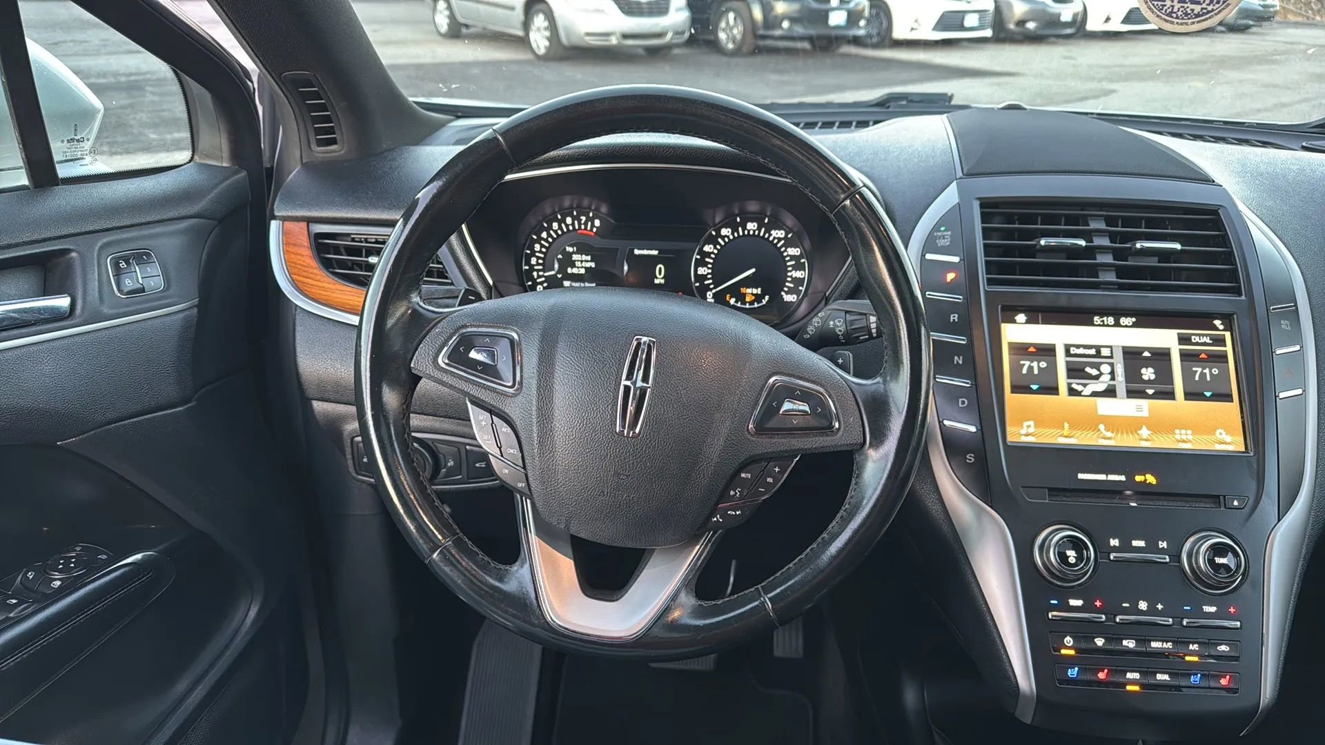 Used 2017 Lincoln MKC Reserve image 14