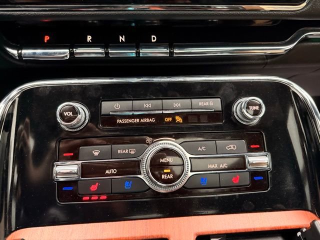 Used 2019 Lincoln Navigator L Reserve AWD/4WD image 28