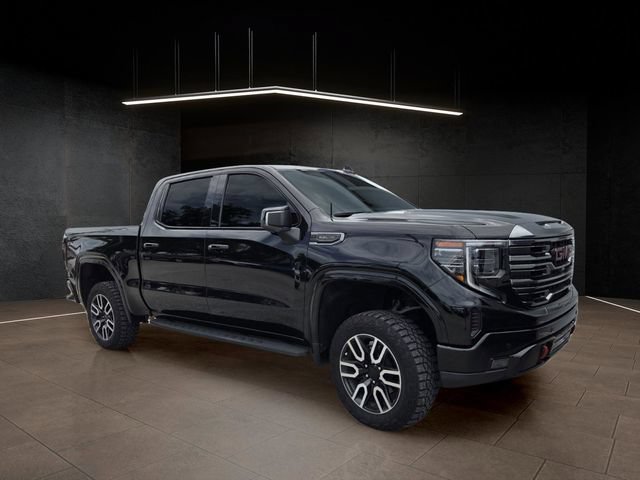 Used 2024 GMC Sierra 1500 AT4 w/ Technology Package AWD/4WD image 1