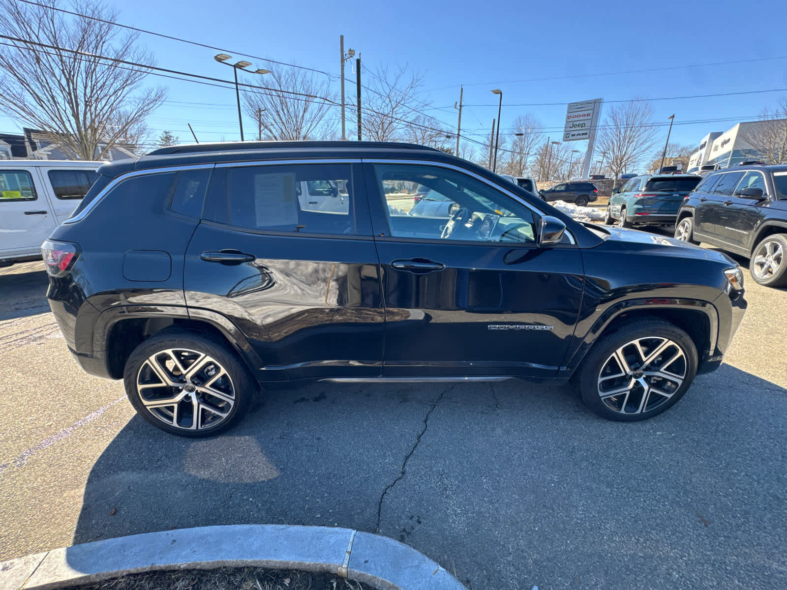 Used 2025 Jeep Compass Limited w/ Elite Group image 7