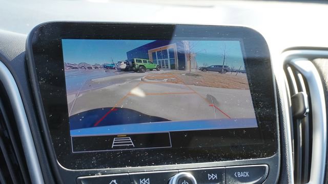 Used 2024 Chevrolet Malibu LT image 25