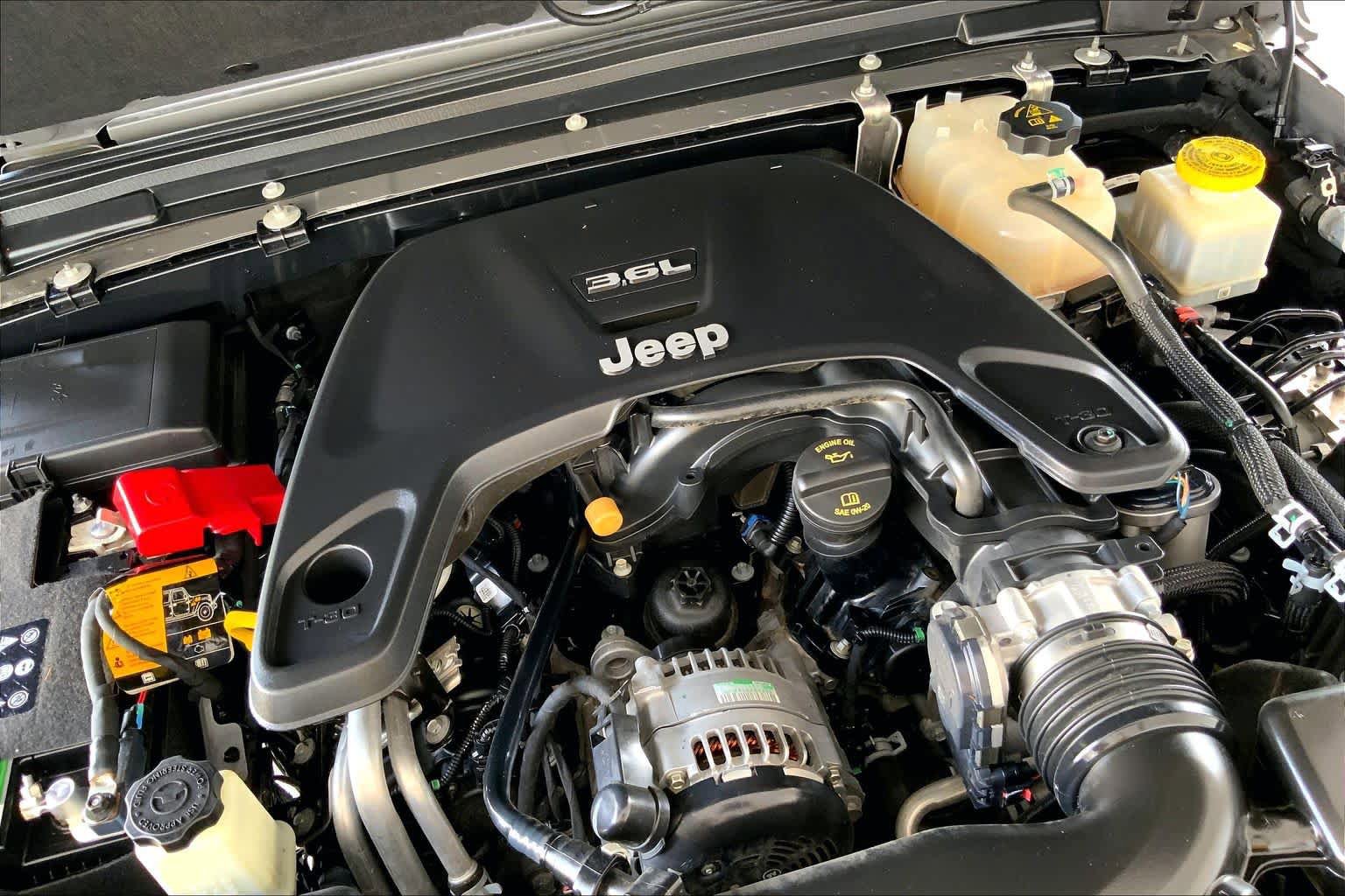 Used 2021 Jeep Gladiator Sport AWD/4WD image 33