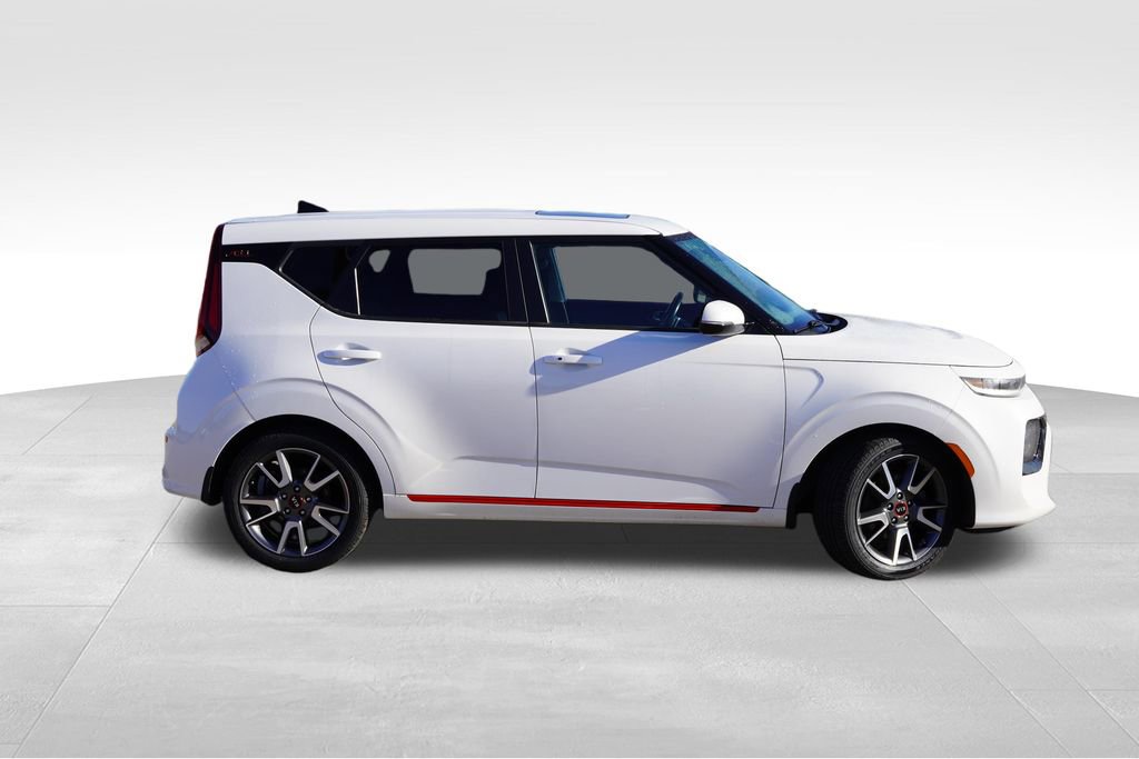 Used 2020 Kia Soul GT-Line Turbo FWD image 3