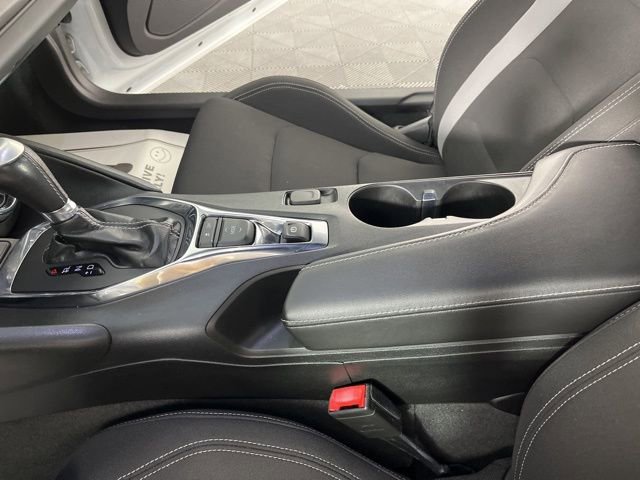 Used 2022 Chevrolet Camaro LT image 28