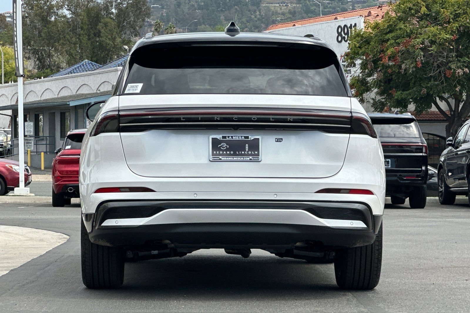 New 2026 Lincoln Nautilus Reserve w/ Jet Appearance Package AWD/4WD image 4