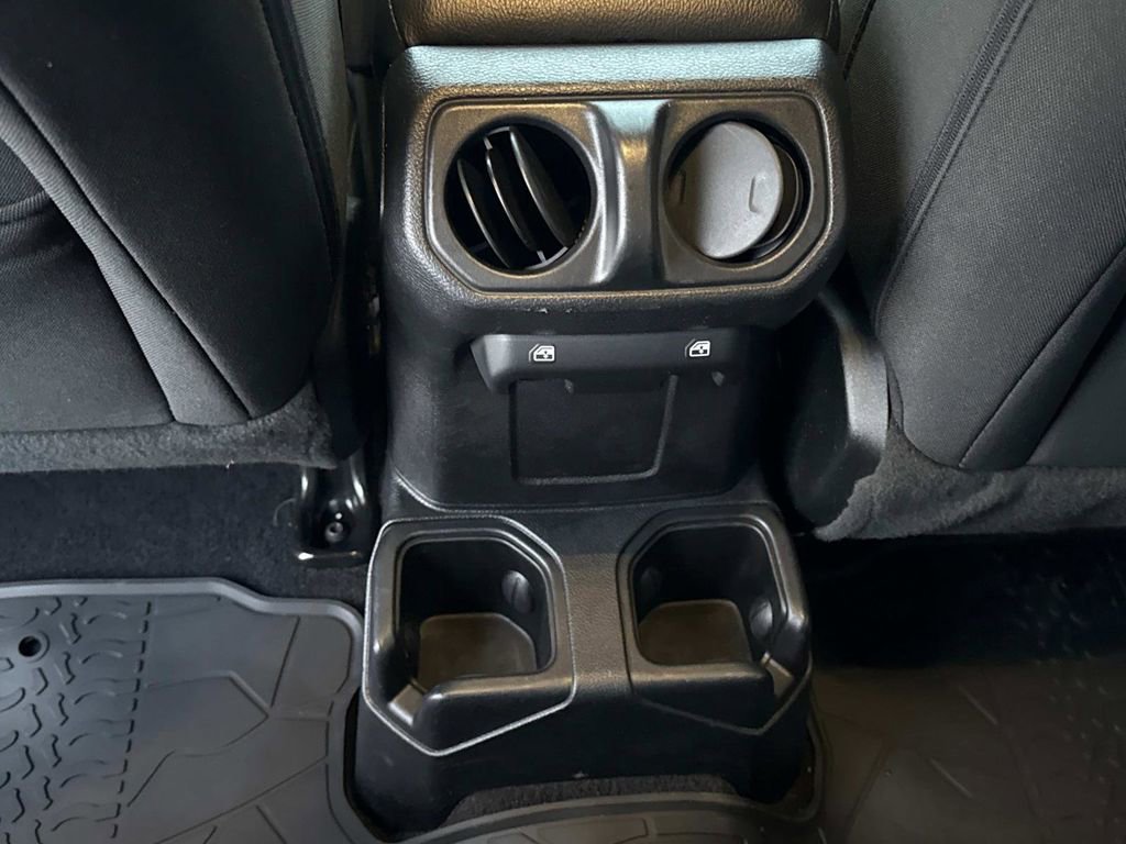 Used 2020 Jeep Wrangler Unlimited Sport S image 15