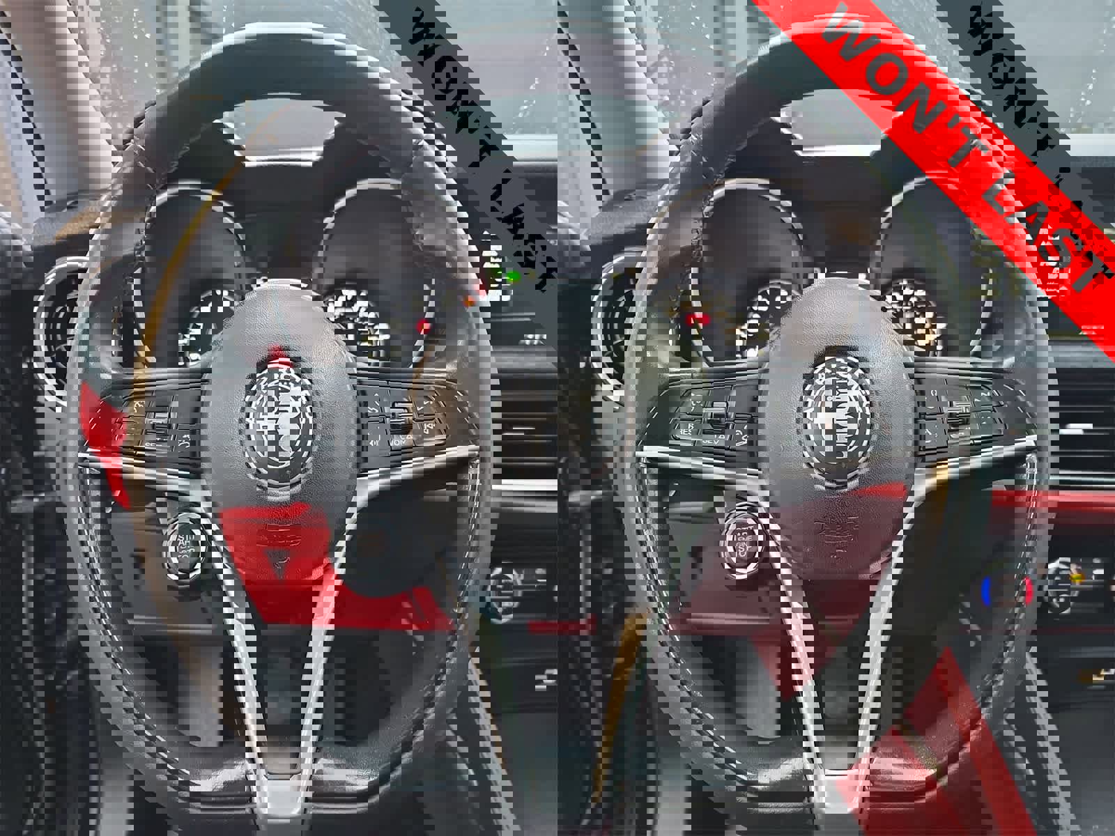 Used 2019 Alfa Romeo Stelvio w/ Nero Edizione image 18