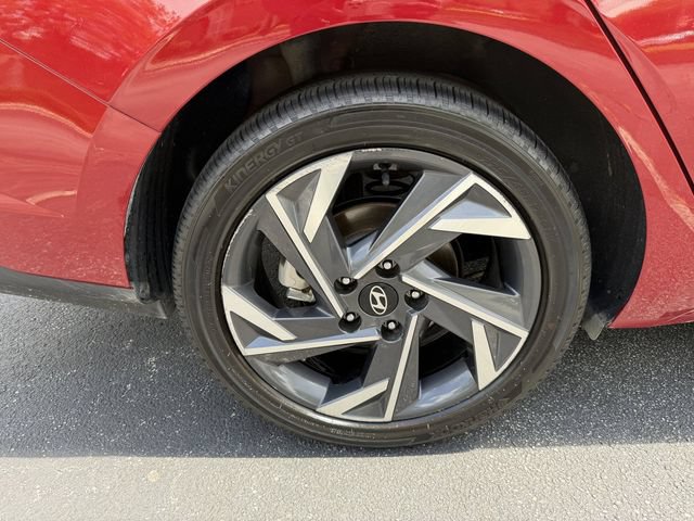 Used 2025 Hyundai Elantra Sport FWD image 43