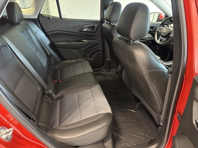 Certified 2024 Chevrolet Trax LT w/ LT Convenience Package image 10