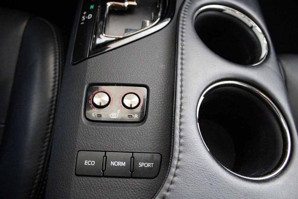 Used 2017 Toyota Avalon XLE image 37