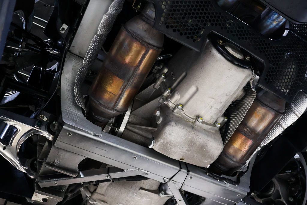 Used 2005 Ford GT RWD image 94