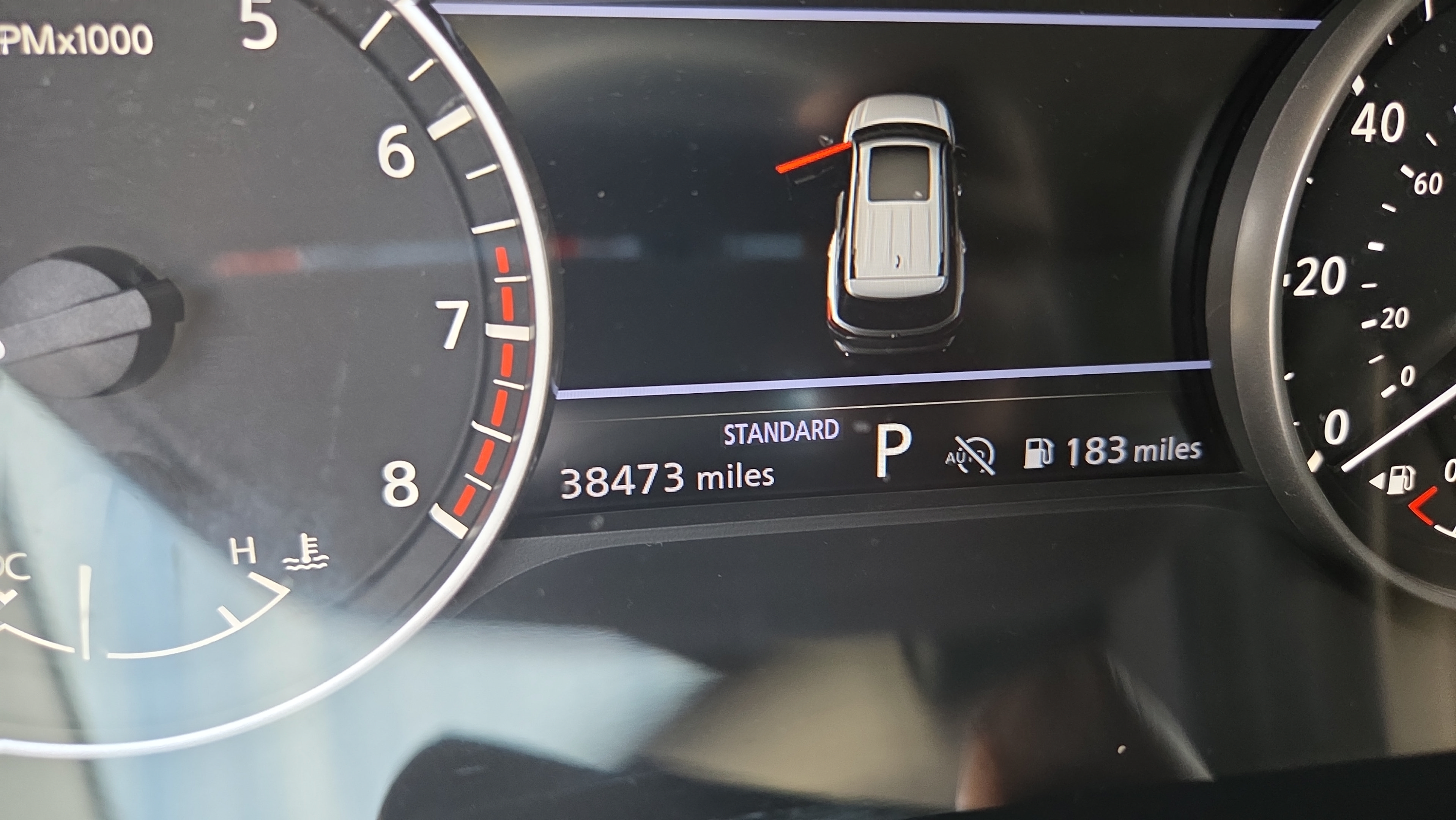 Used 2025 Nissan Pathfinder SV FWD image 26