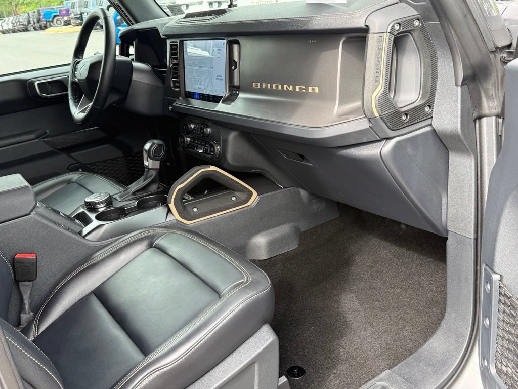 Used 2025 Ford Bronco Badlands AWD/4WD image 17