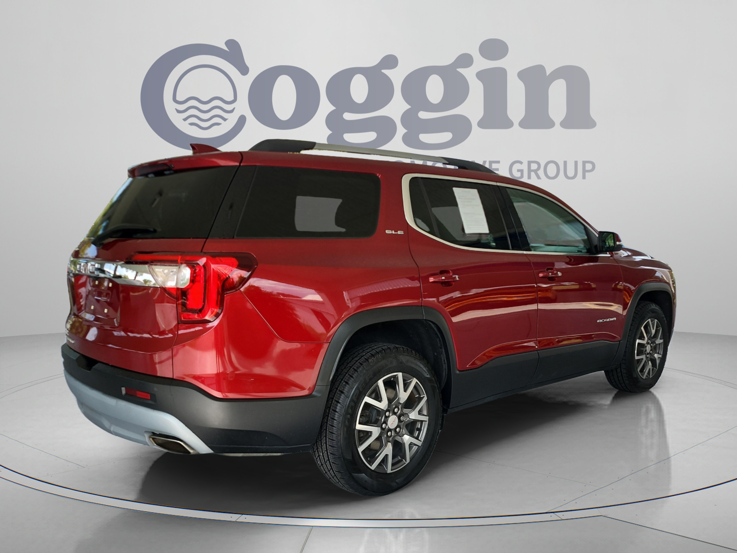 Used 2020 GMC Acadia SLE w/ Driver Convenience Package FWD image 5