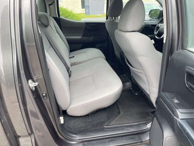 Used 2018 Toyota Tacoma SR w/ SR Convenience Package AWD/4WD image 15
