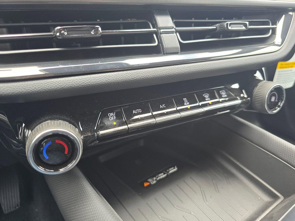 New 2026 Chevrolet Equinox EV RS image 35