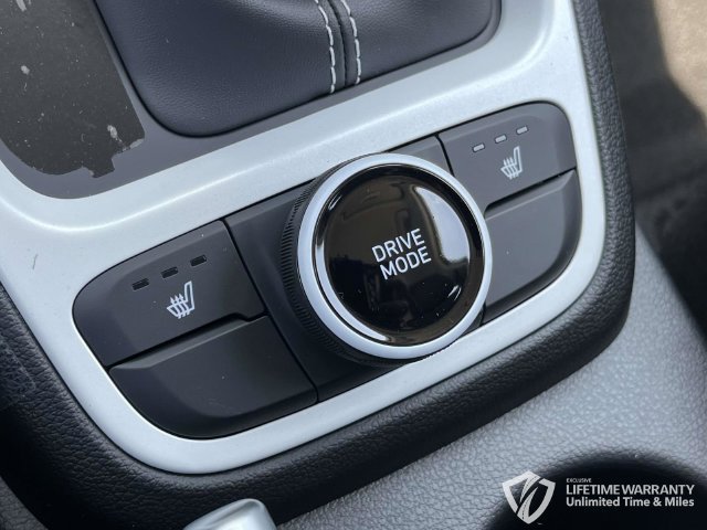 New 2026 Hyundai Venue SEL FWD image 24