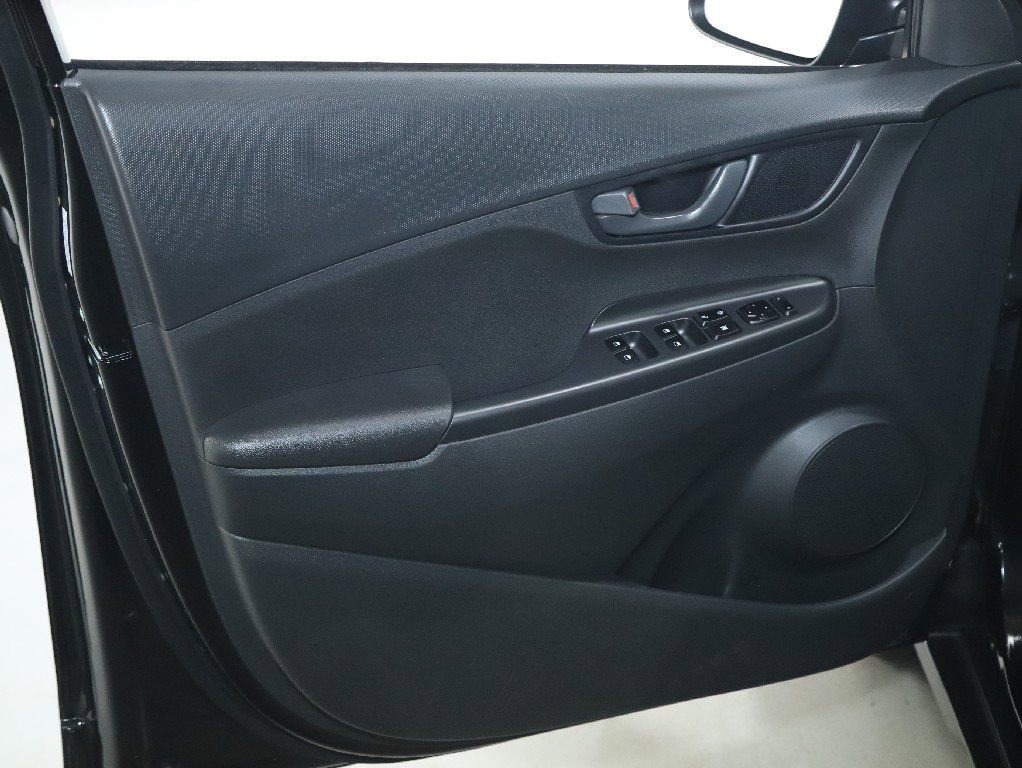 Used 2022 Hyundai Kona SEL AWD/4WD image 15