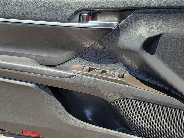 Used 2022 Toyota Camry SE w/ Convenience Package FWD image 20