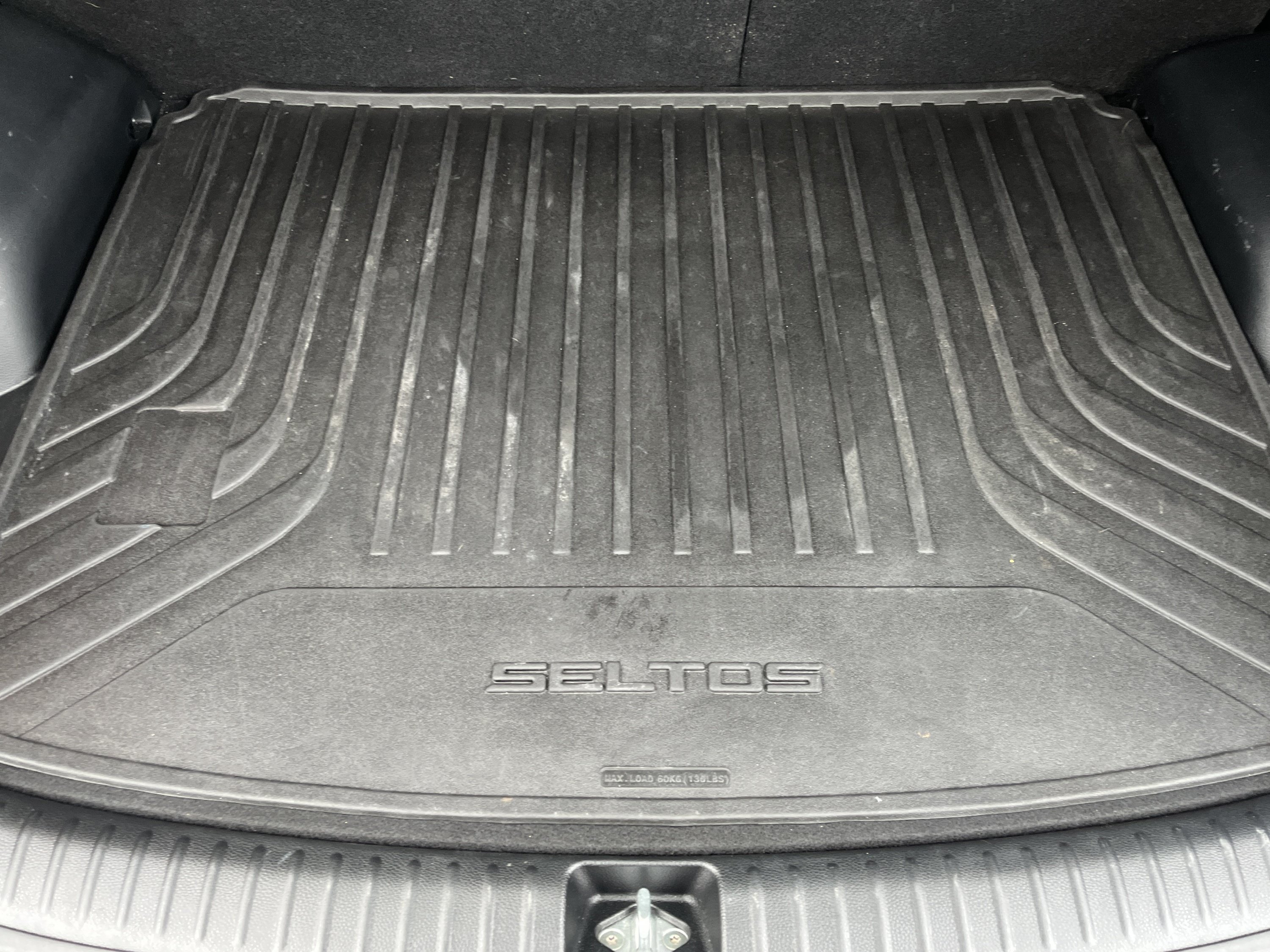 Used 2023 Kia Seltos EX AWD/4WD image 19
