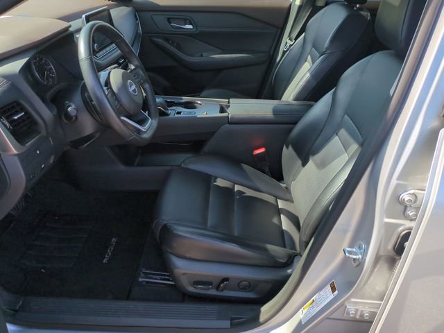 Used 2023 Nissan Rogue SV w/ SV Premium Package FWD image 14