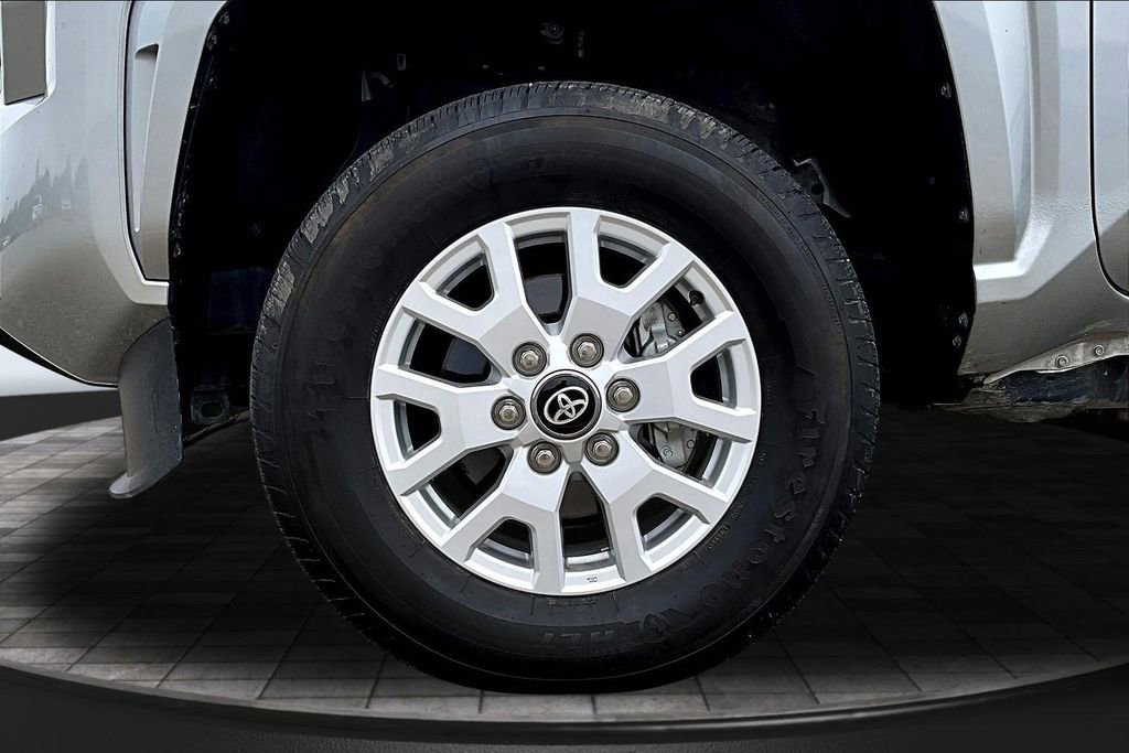 Used 2025 Toyota Tacoma SR image 34