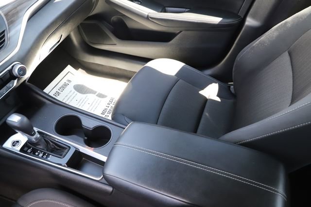 Used 2025 Nissan Altima 2.5 SV FWD image 26