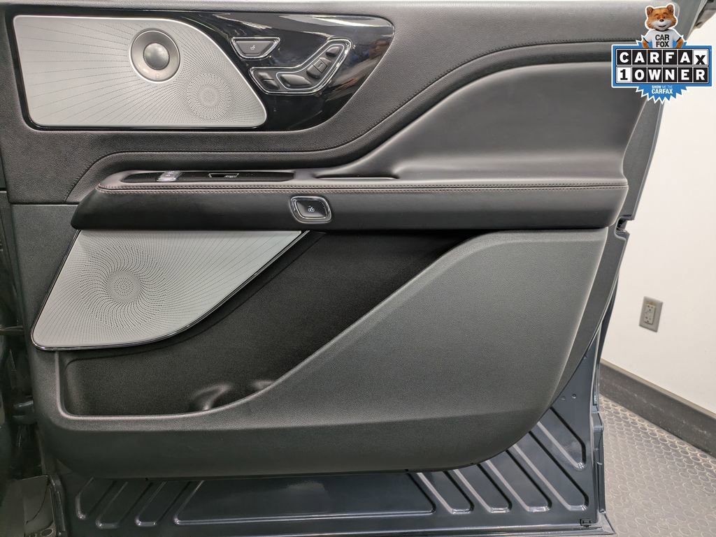 Used 2024 Lincoln Aviator Reserve w/ Equipment Group 201A image 28