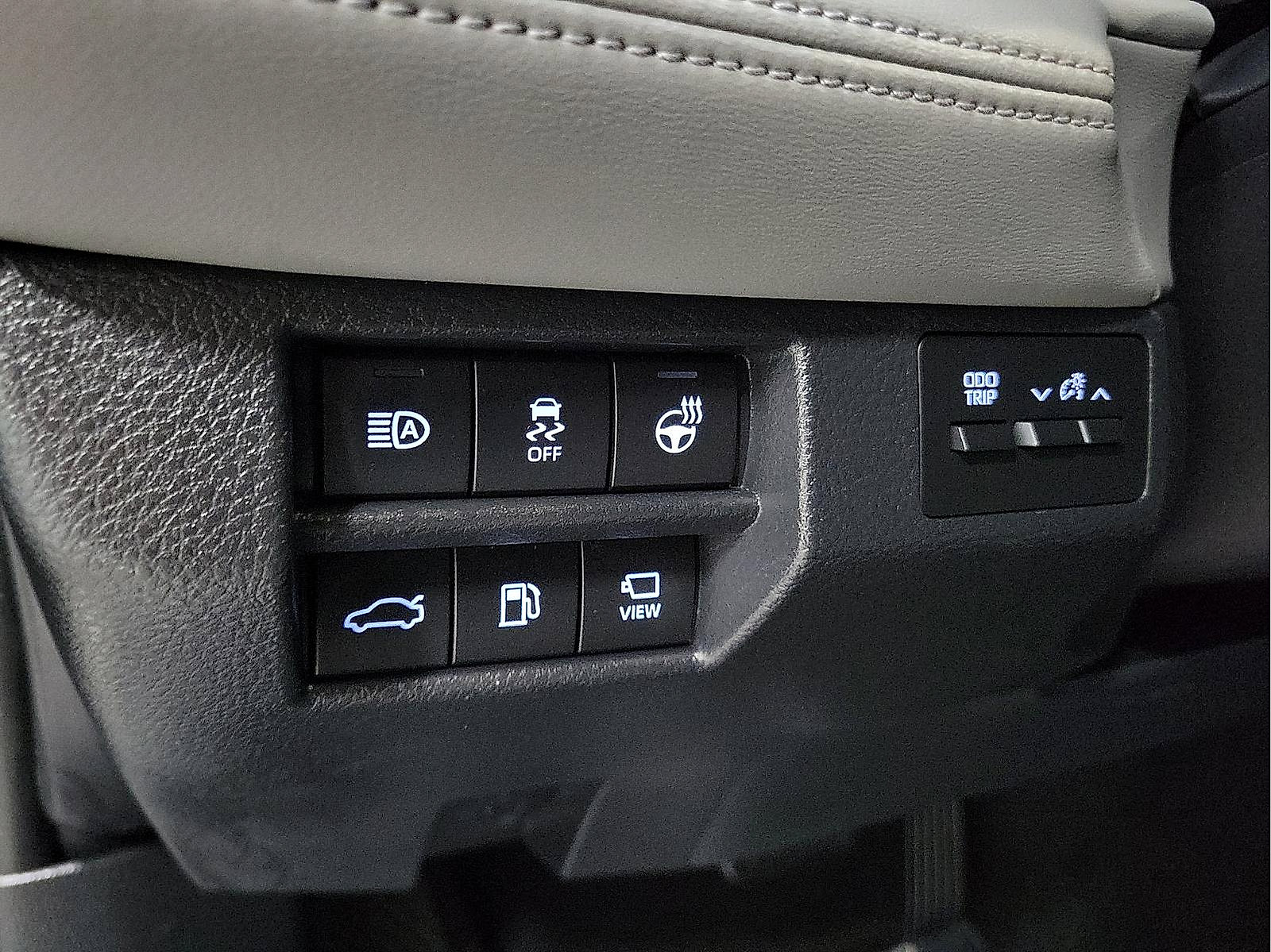 Certified 2021 Toyota Avalon Limited w/ Advanced Safety Package AWD/4WD image 14