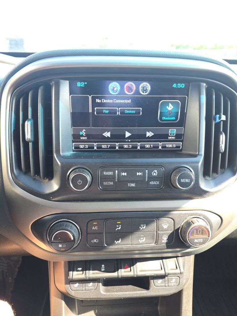 Used 2015 Chevrolet Colorado Z71 AWD/4WD image 46