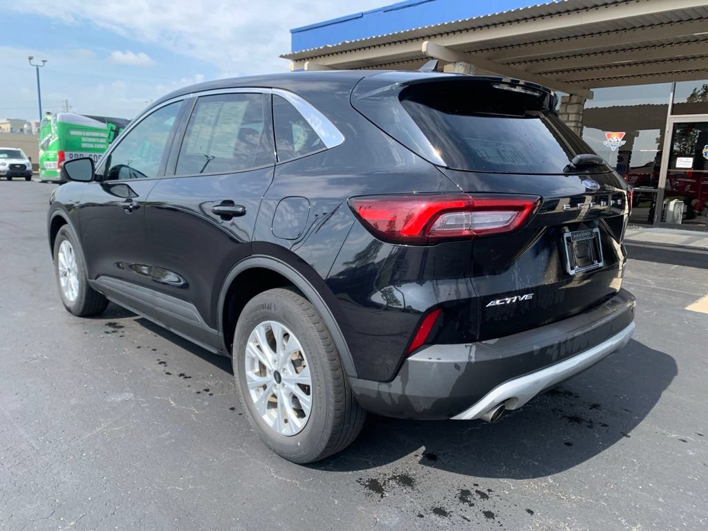 Used 2023 Ford Escape Active AWD/4WD image 6