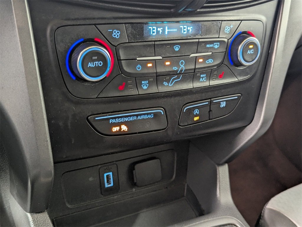 Used 2017 Ford Escape SE w/ SE Cold Weather Package image 19