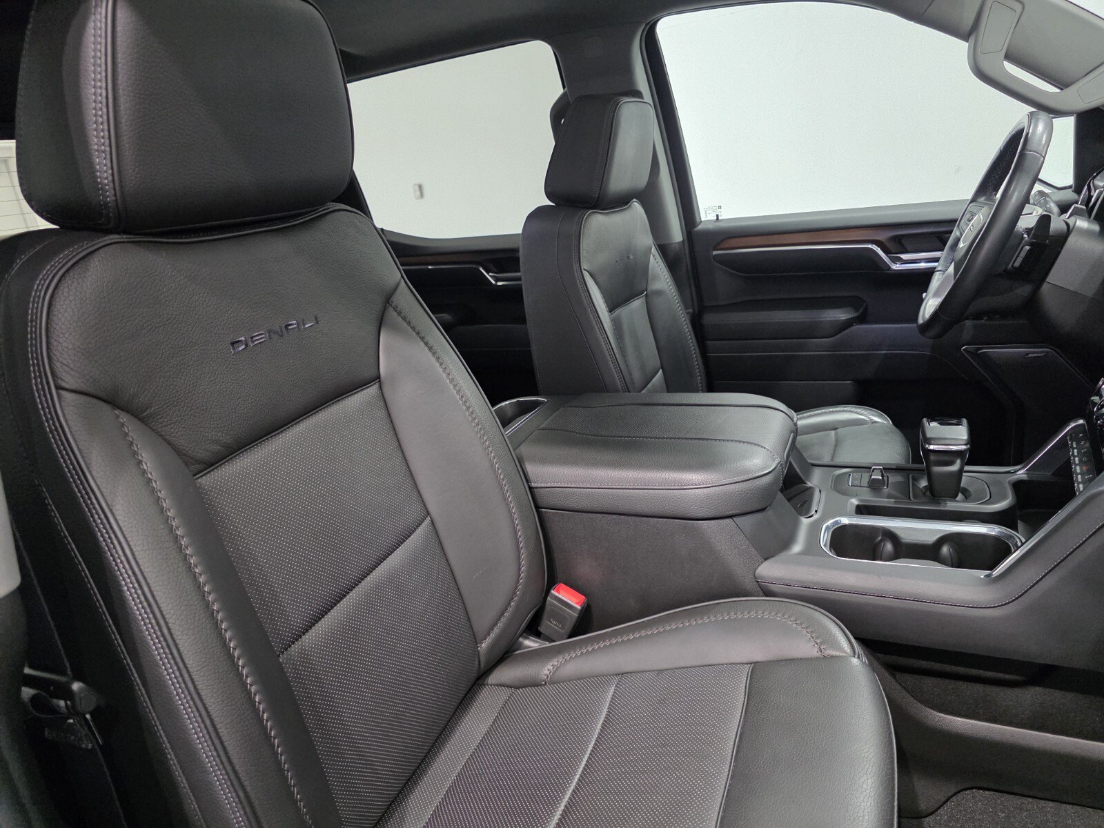 Used 2024 GMC Sierra 1500 Denali AWD/4WD image 26