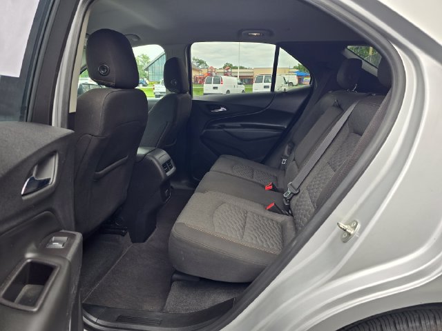 Used 2018 Chevrolet Equinox LT FWD image 15