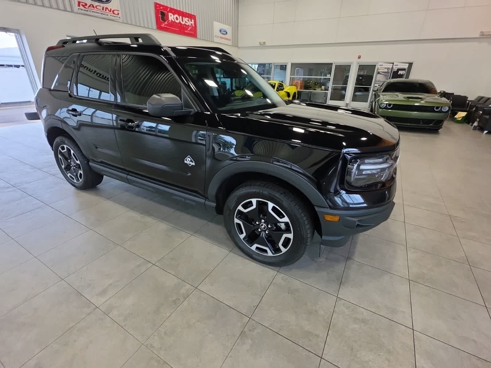 Used 2024 Ford Bronco Sport Outer Banks w/ Tech Package AWD/4WD image 6