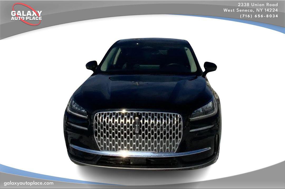 Used 2023 Lincoln Corsair AWD w/ Towing Package image 2