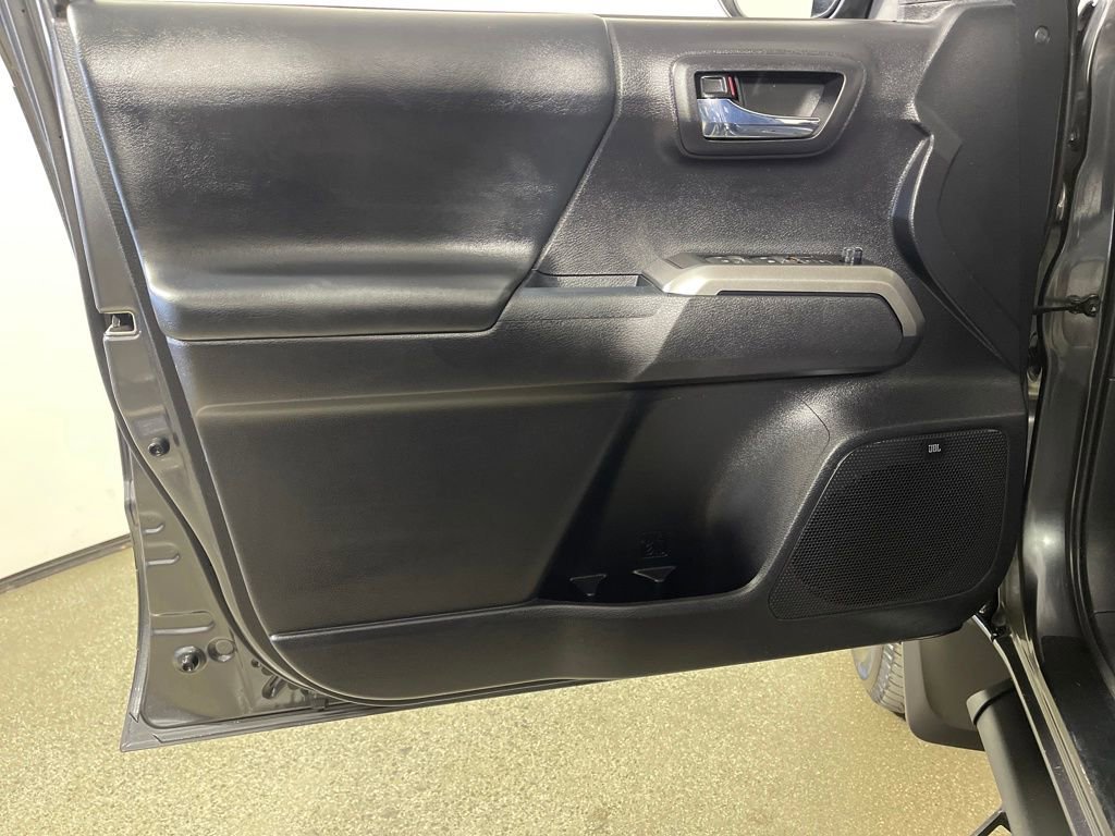 Certified 2020 Toyota Tacoma Limited image 17