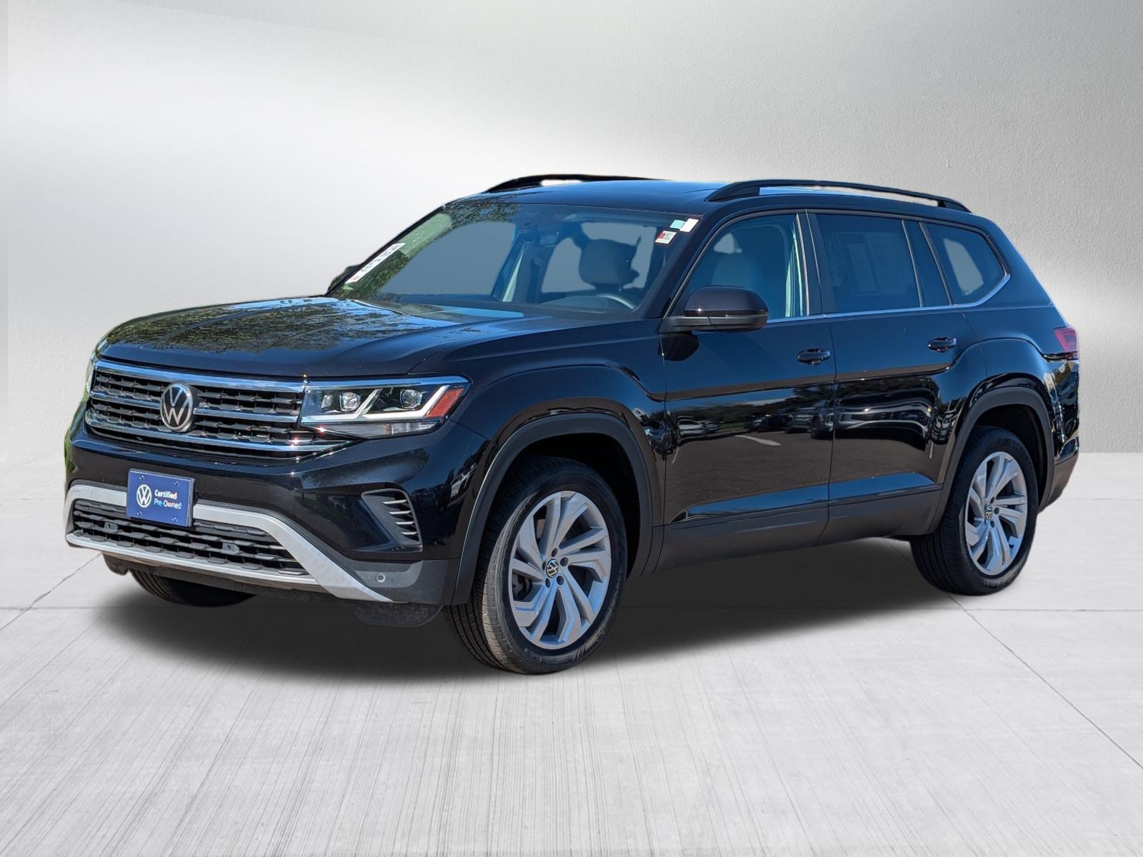 Certified 2021 Volkswagen Atlas SE w/ Panoramic Sunroof Package AWD/4WD image 3