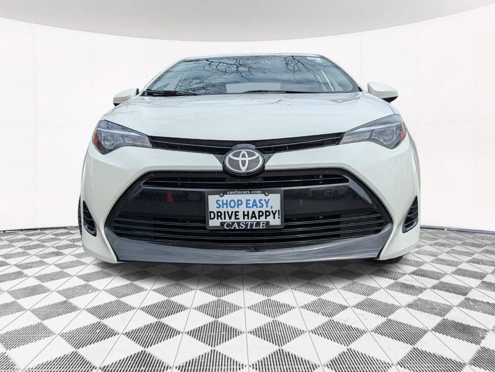 Used 2018 Toyota Corolla LE image 13
