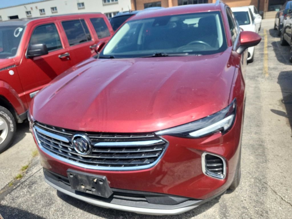 Used 2022 Buick Envision Essence w/ Safety Package image 2