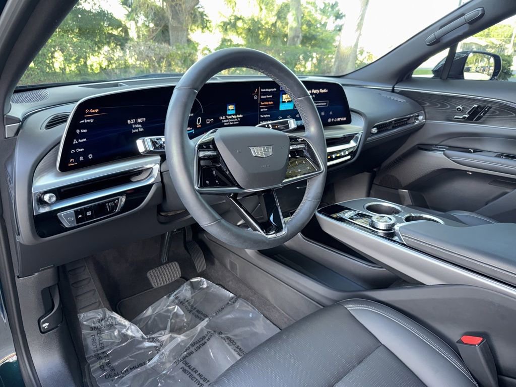 Used 2024 Cadillac Lyriq Sport AWD/4WD image 37