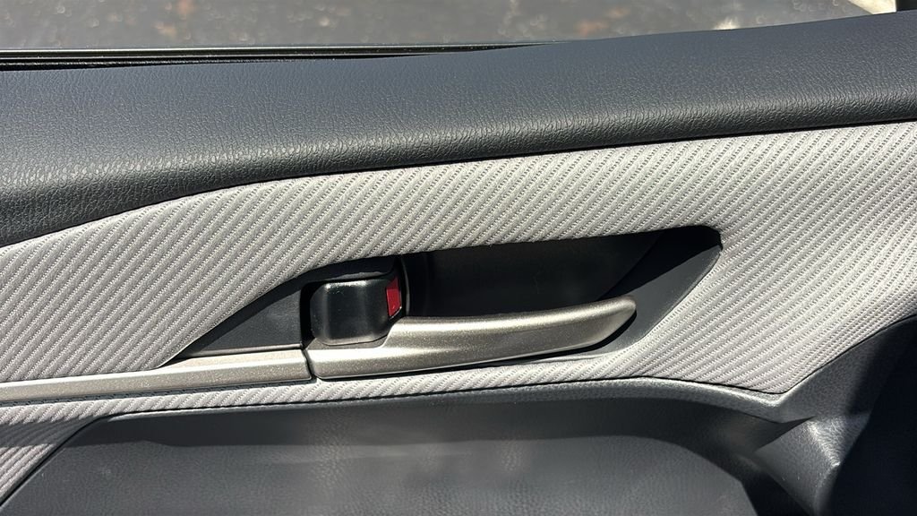 New 2026 Toyota Camry SE FWD image 9