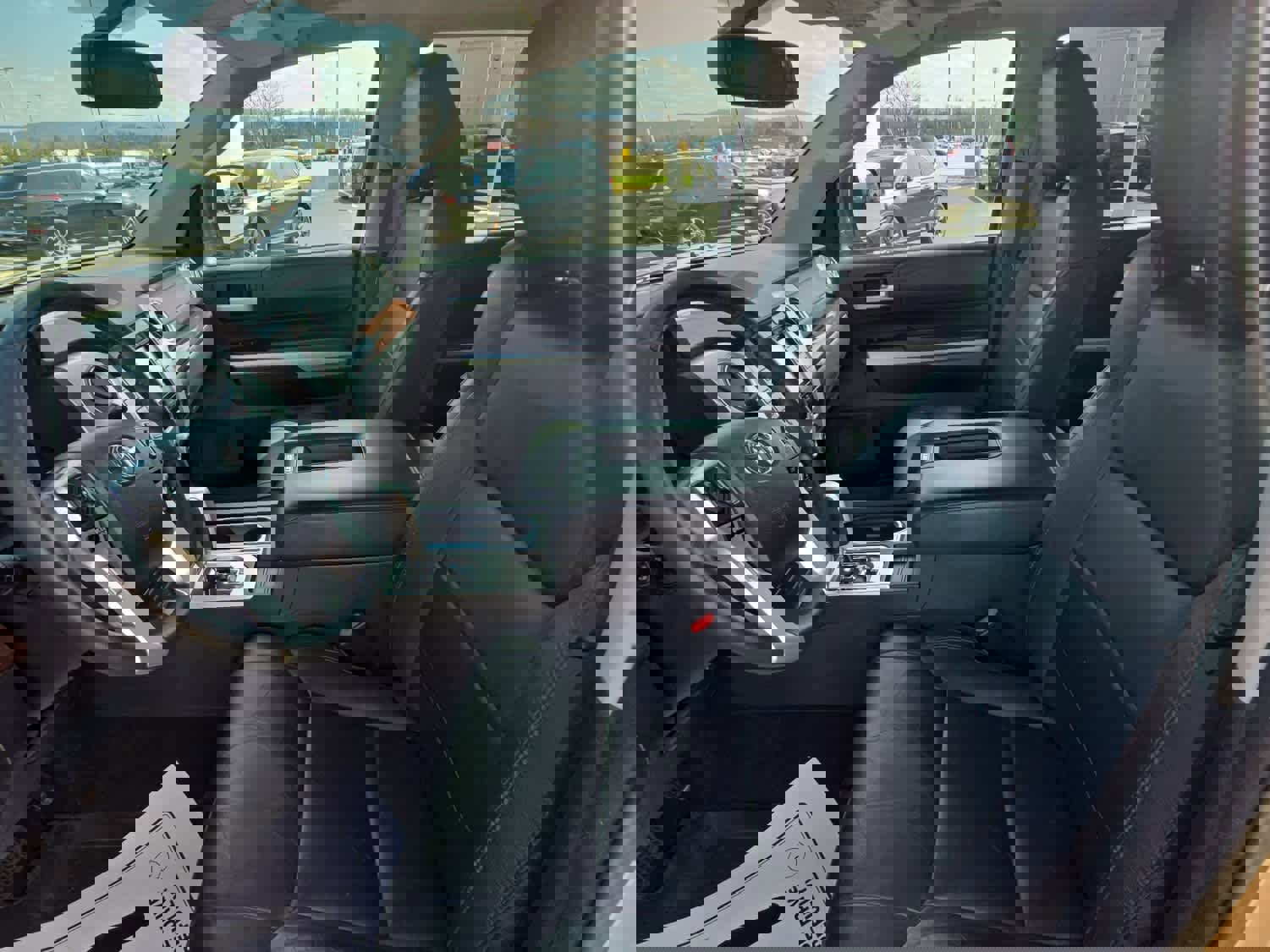 Used 2017 Toyota Tundra Limited w/ Limited Premium Package image 24