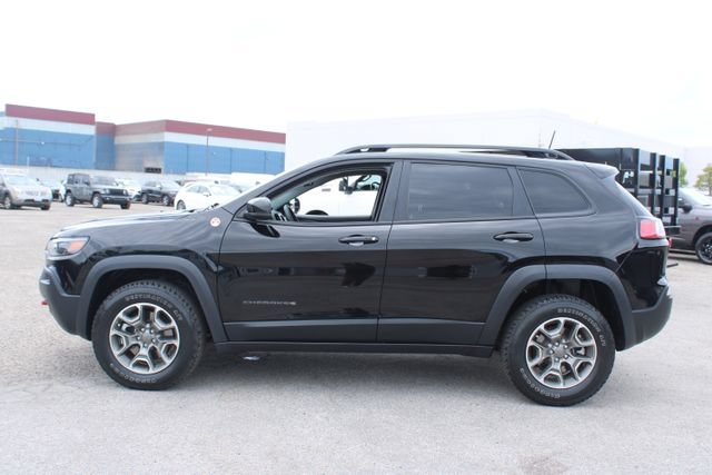 Used 2022 Jeep Cherokee Trailhawk AWD/4WD image 9